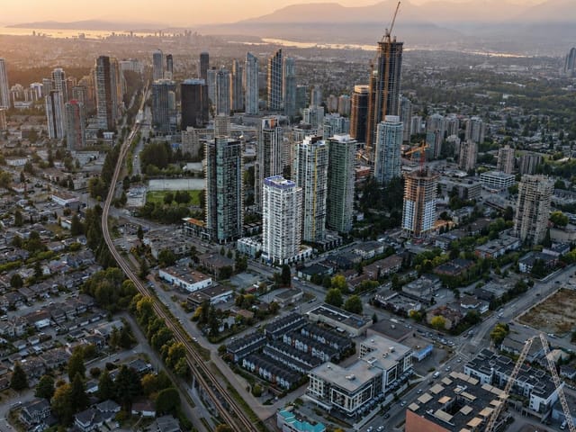 Apartment for sale in Burnaby, Burnaby South, 2506 5051 Imperial Street, 263177947 | Realtylink.org