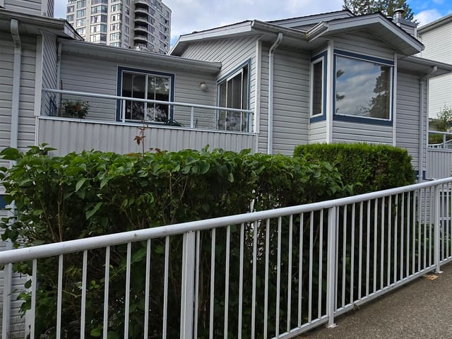 Townhouse for sale in Surrey, North Surrey, 201 13863 100 Avenue, 263177952 | Realtylink.org