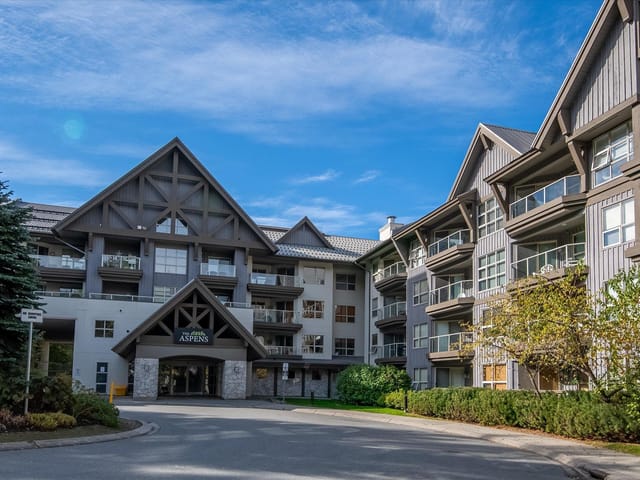 Apartment for sale in Whistler, Whistler, 363(39) 4800 Spearhead Drive, 263178004 | Realtylink.org