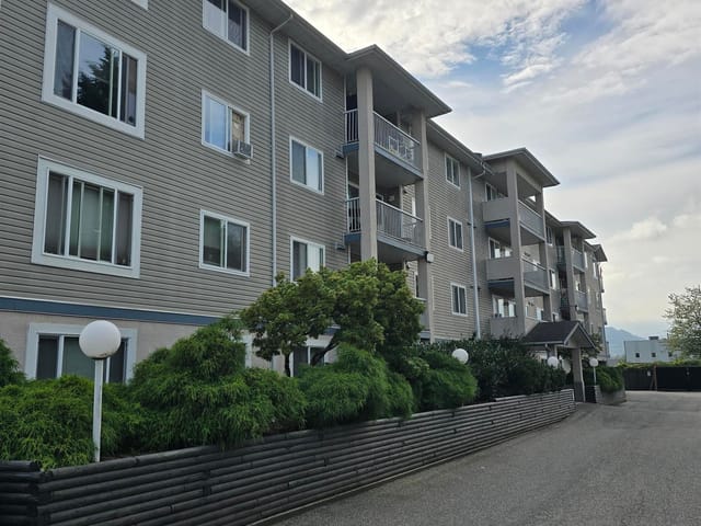 Apartment for sale in Chilliwack, Chilliwack, 103 8537 Young Road, 263178039 | Realtylink.org