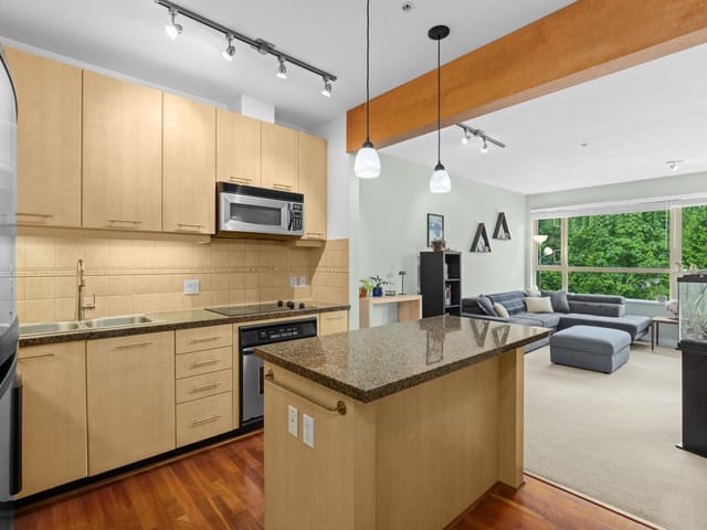 Apartment for sale in North Vancouver, North Vancouver, 408 560 Ravenwoods Drive, 263178047 | Realtylink.org