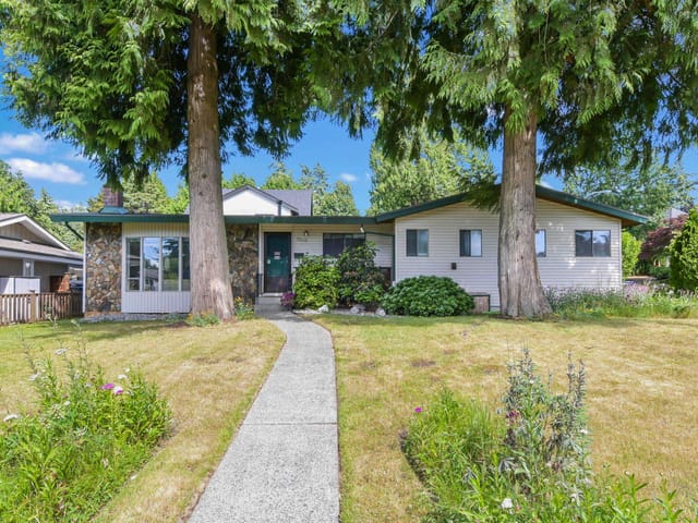 House for sale in Surrey, South Surrey White Rock, 2560 127 Street, 263178157 | Realtylink.org