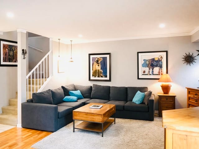 Apartment for sale in Surrey, North Surrey, 55 9955 140 Street, 263178190 | Realtylink.org