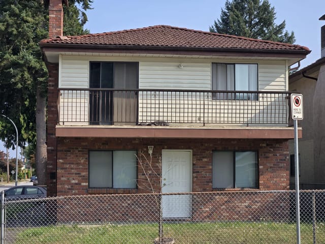 House for sale in Burnaby, Burnaby East, 7405 4th Street, 263178217 | Realtylink.org
