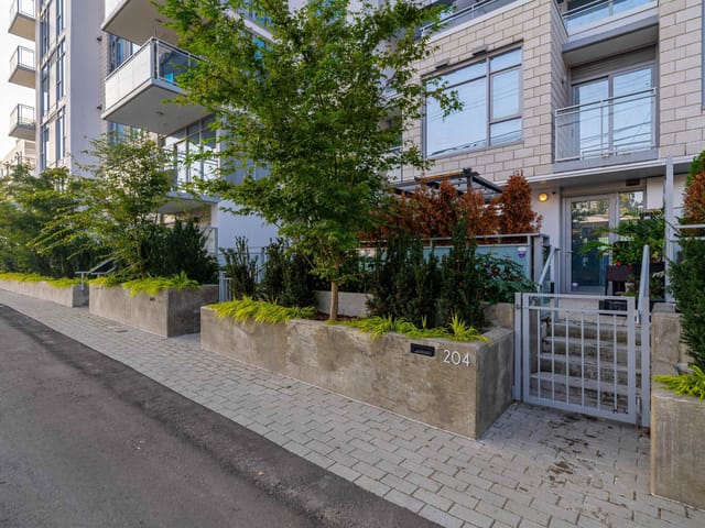 Apartment for sale in Vancouver, Vancouver East, 204 2435 Kingsway, 263178297 | Realtylink.org