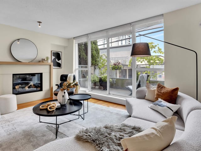 Apartment for sale in Vancouver, Vancouver West, 202 1530 W 8th Avenue, 263178323 | Realtylink.org