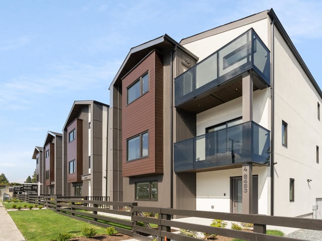 1/2 Duplex for sale in Burnaby, Burnaby East, 3 8483 16th Avenue, 263178433 | Realtylink.org