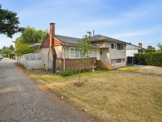 House for sale in Surrey, North Surrey, 13022 101 Avenue, 263178476 | Realtylink.org