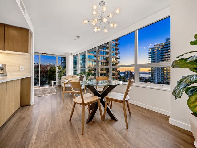 Apartment for sale in North Vancouver, North Vancouver, 704 125 E 14th Street, 263178478 | Realtylink.org