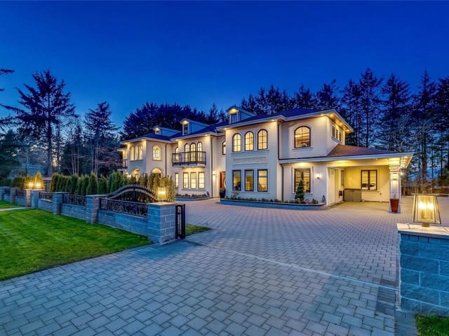 House for sale in Surrey, South Surrey White Rock, 16375 30b Avenue, 263178505 | Realtylink.org