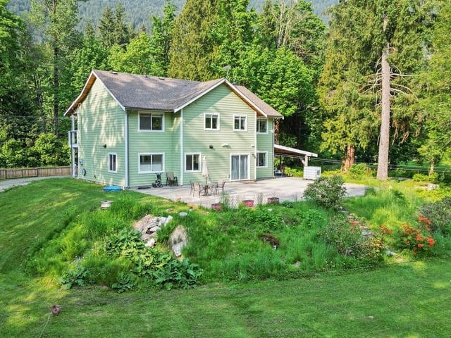 House for sale in Squamish, Squamish, 14605 Squamish Valley Road, 263178517 | Realtylink.org
