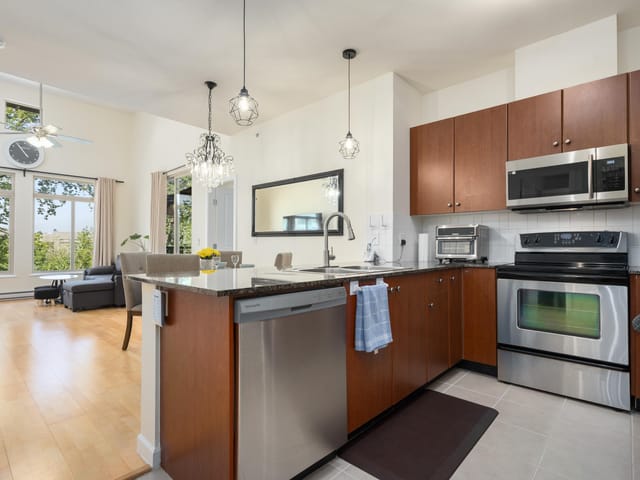 Apartment for sale in Surrey, North Surrey, 418 10180 153 Street, 263178534 | Realtylink.org