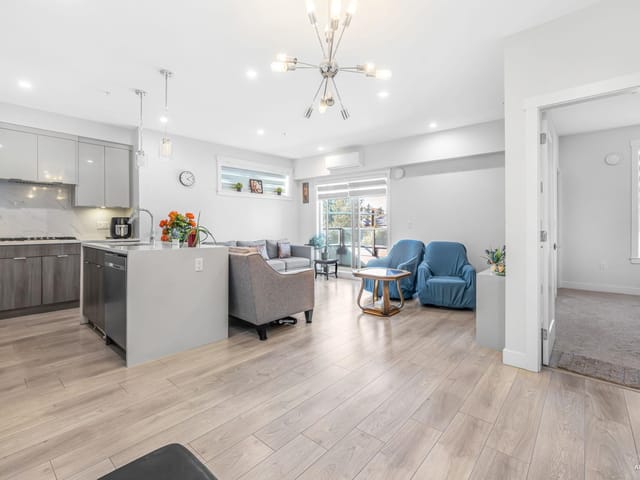 Apartment for sale in Surrey, Surrey, B208 14438 72 Avenue, 263178548 | Realtylink.org