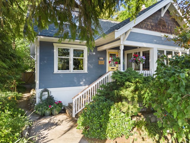 House for sale in New Westminster, New Westminster, 207 Eighth Street, 263178579 | Realtylink.org