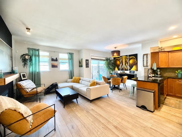 Townhouse for sale in Surrey, Cloverdale, 3 18011 70 Avenue, 263178613 | Realtylink.org