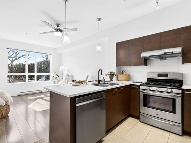 Apartment for sale in Richmond, Richmond, 222 10880 No. 5 Road, 263178619 | Realtylink.org