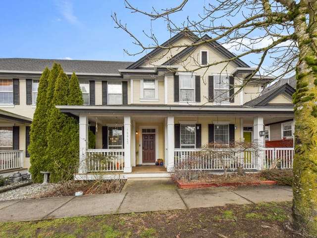 Townhouse for sale in Surrey, Cloverdale, 18043 70 Avenue, 263178642 | Realtylink.org