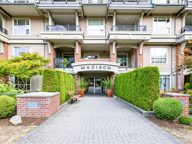 Apartment for sale in Surrey, South Surrey White Rock, 110 15357 17a Avenue, 263178672 | Realtylink.org