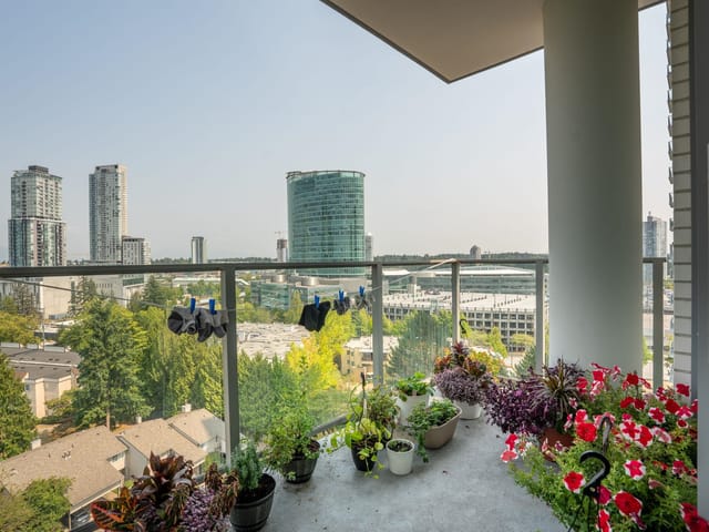 Apartment for sale in Surrey, North Surrey, 902 13359 Old Yale Road, 263178753 | Realtylink.org