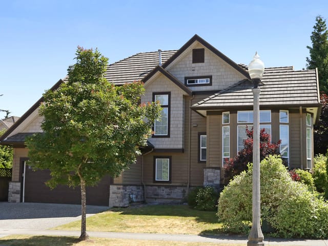 House for sale in Surrey, South Surrey White Rock, 15319 36 Avenue, 263178781 | Realtylink.org