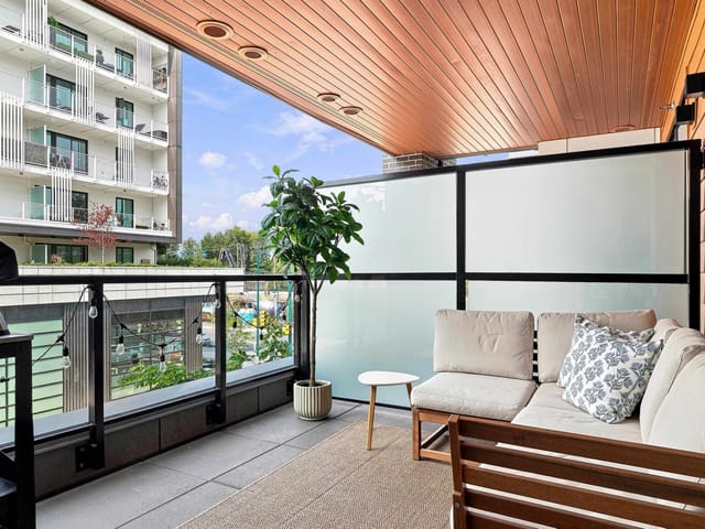 Apartment for sale in Port Moody, Port Moody, 211 3131 Murray Street, 263178801 | Realtylink.org