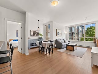 Apartment for sale in Surrey, South Surrey White Rock, 232 15918 26 Avenue, 263178852 | Realtylink.org