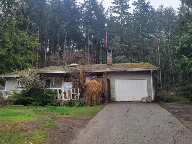 House for sale in Madeira Park, Sunshine Coast, 12888 Front Road, 263178947 | Realtylink.org