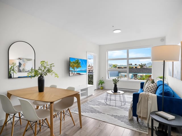 Apartment for sale in Maple Ridge, Maple Ridge, 202 22577 Royal Crescent, 263178959 | Realtylink.org
