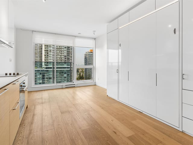 Apartment for sale in Surrey, North Surrey, 1903 13438 Central Avenue, 263178963 | Realtylink.org