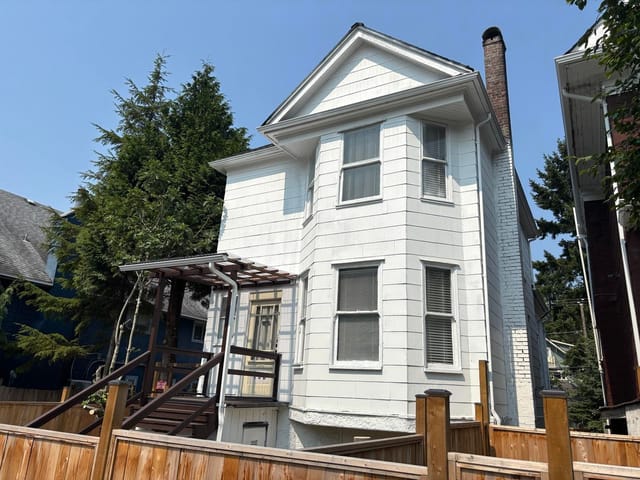 House for rent in Vancouver, Vancouver West, 135 W 12th Avenue, 263179019 | Realtylink.org