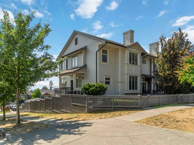 Townhouse for sale in Coquitlam, Coquitlam, 108 3416 Roxton Avenue, 263179094 | Realtylink.org