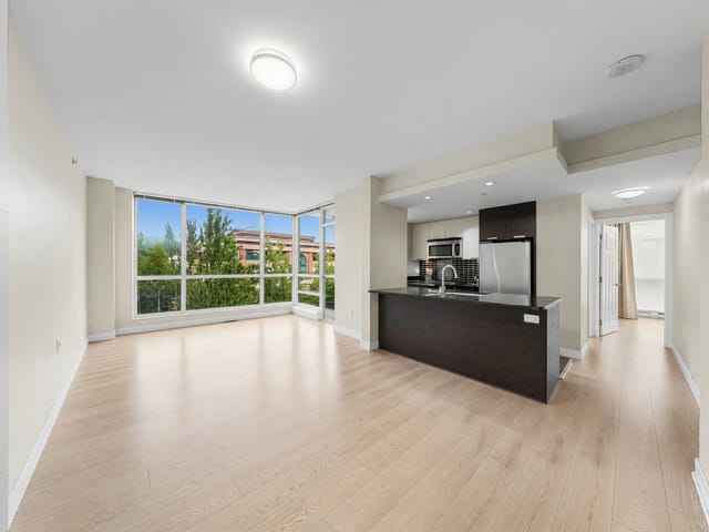 Apartment for rent in Coquitlam, Coquitlam, 605 2968 Glen Dr., 263179114 | Realtylink.org