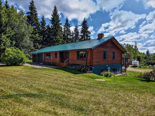House for sale in Fraser Lake, Vanderhoof And Area, 717 Francois Lake Road, 263179136 | Realtylink.org