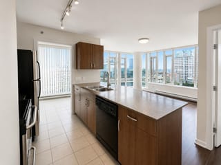Apartment for sale in Vancouver, Vancouver West, 1110 610 Granville Street, 263179162 | Realtylink.org