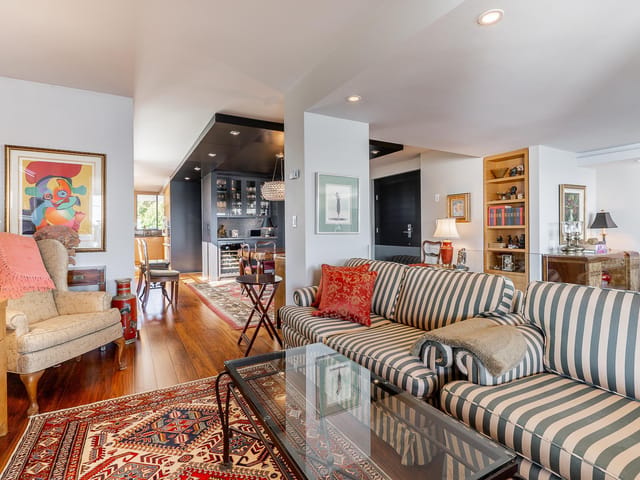 Apartment for sale in West Vancouver, West Vancouver, 301 1930 Bellevue Avenue, 263179215 | Realtylink.org