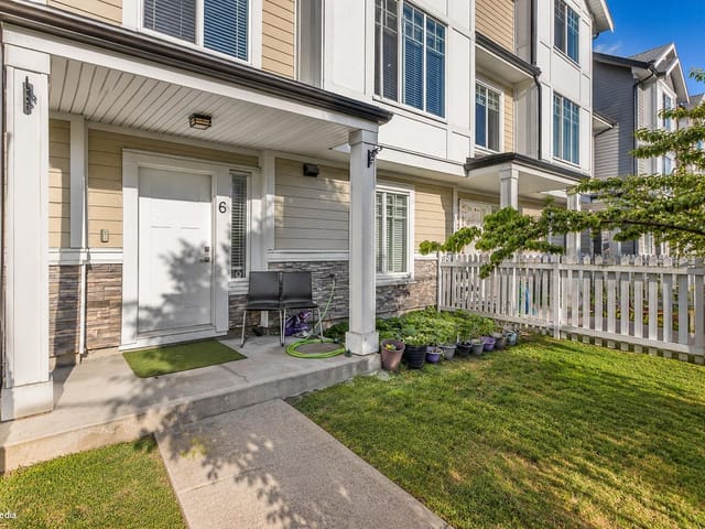 Townhouse for sale in Surrey, Cloverdale, 6 7056 192 Street, 263179237 | Realtylink.org