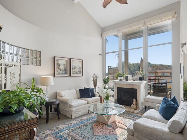 Apartment for sale in New Westminster, New Westminster, 401 2 Renaissance Square, 263179300 | Realtylink.org