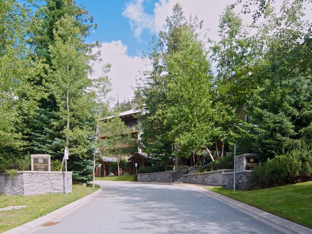 Apartment for sale in Whistler, Whistler, 310G2 4653 Blackcomb Way, 263179326 | Realtylink.org