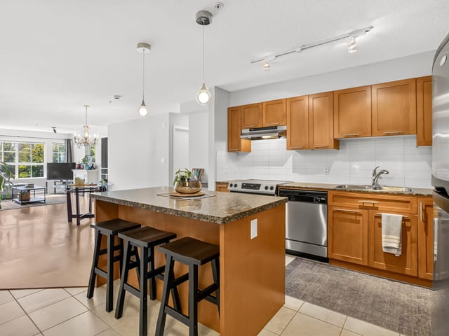 Apartment for sale in Pitt Meadows, Pitt Meadows, 234 19673 Meadow Gardens Way, 263179352 | Realtylink.org