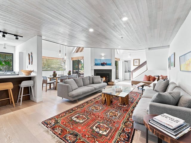 Townhouse for sale in Whistler, Whistler, 4 4637 Blackcomb Way, 263179367 | Realtylink.org