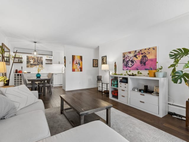 Apartment for sale in North Vancouver, North Vancouver, 201 127 E 4th Street, 263179399 | Realtylink.org