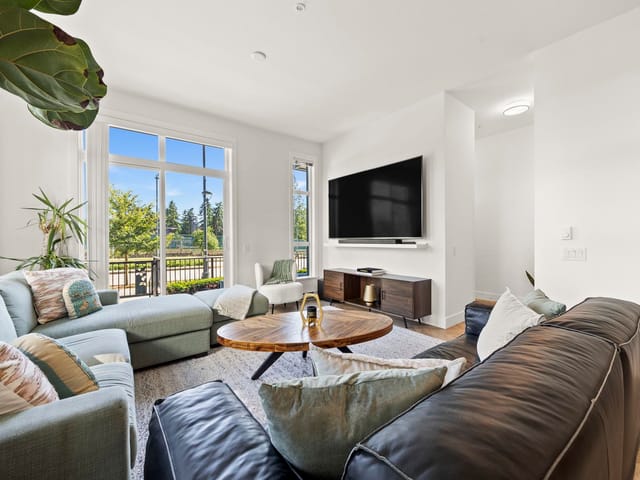 Apartment for sale in Surrey, North Surrey, 117 13993 105 Boulevard, 263179509 | Realtylink.org