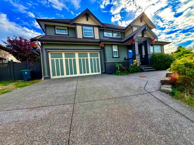 House for sale in Surrey, Cloverdale, 6898 177 Street, 263179530 | Realtylink.org