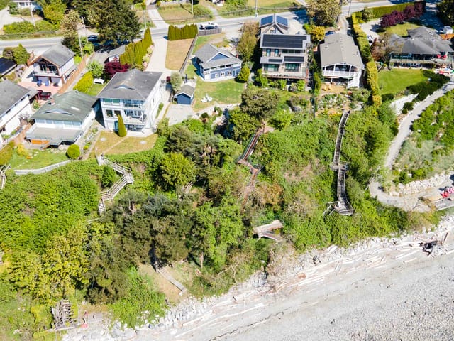 House for sale in Sechelt, Sunshine Coast, 6221 Sunshine Coast Highway, 263179638 | Realtylink.org