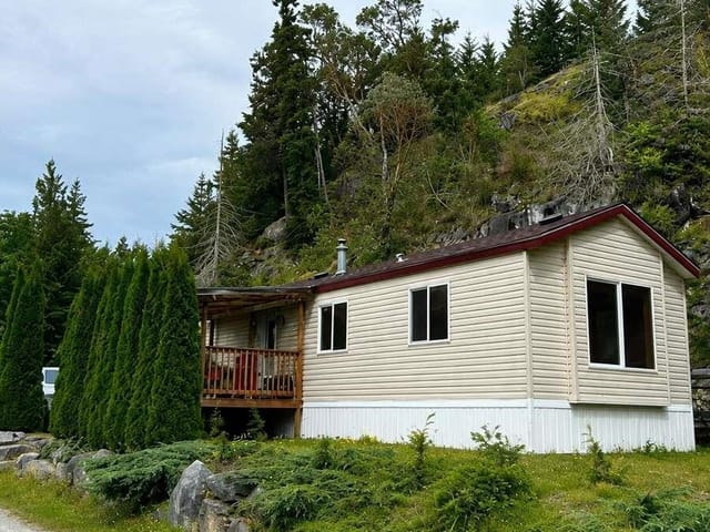 Manufactured Home for sale in Halfmoon Bay, Sunshine Coast, 15 7668 Sunshine Coast Highway, 263179692 | Realtylink.org