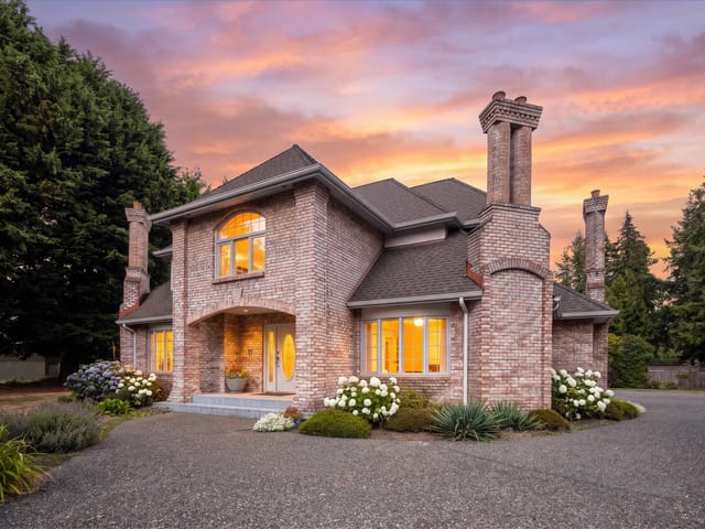 House for sale in Surrey, South Surrey White Rock, 2010 132a Street, 263179719 | Realtylink.org