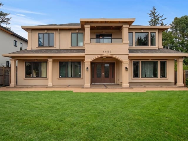 House for sale in Surrey, South Surrey White Rock, 15527 17a Avenue, 263179738 | Realtylink.org