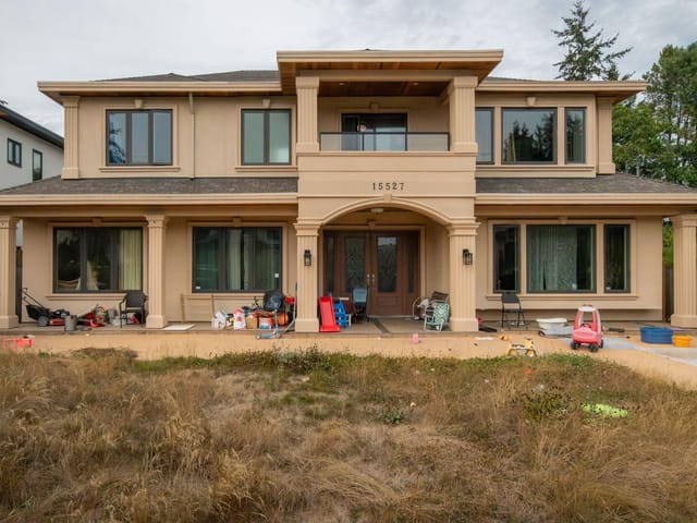 House for sale in Surrey, South Surrey White Rock, 15527 17a Avenue, 263179738 | Realtylink.org