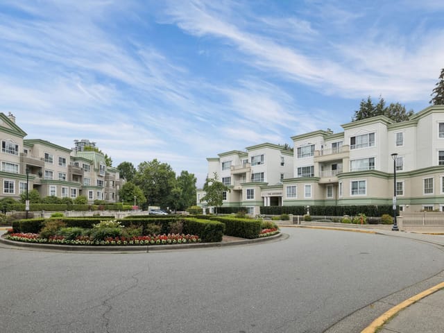Apartment for sale in Coquitlam, Coquitlam, 418 2960 Princess Crescent, 263179743 | Realtylink.org