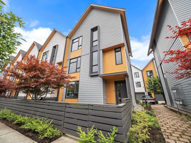 Townhouse for sale in Surrey, South Surrey White Rock, 50 16685 25 Street, 263179761 | Realtylink.org